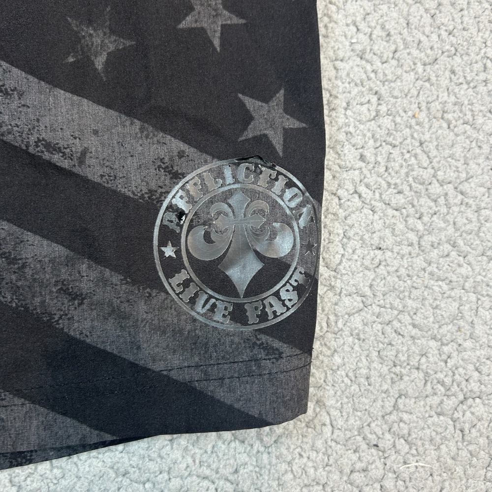 AFFLICTION Mens Size‎ 32 Liberty Stretch Boardshorts Charcoal Stars & Stripes - Picture 2 of 9